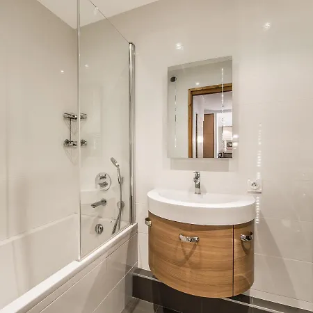 Apartament 3 Pieces Au Centre De Megeve, Balcon, Proche Telecabine, Wifi, Ideal Pour 4 Personnes - Fr-1-453-53 Megève